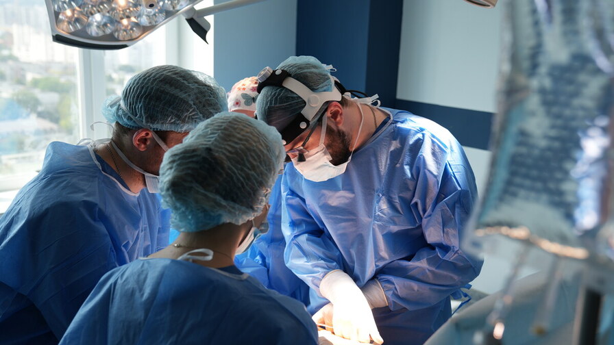 У Львові дружина віддала чоловіку нирку