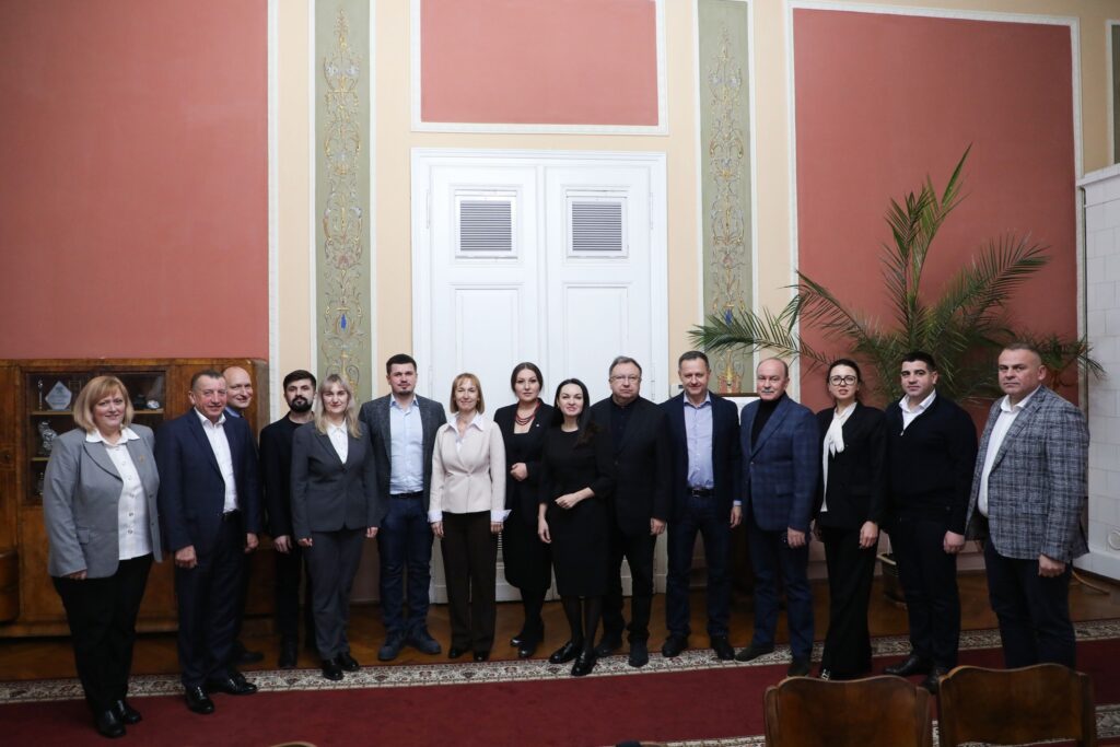 Шаховська зустрілась із нардепами