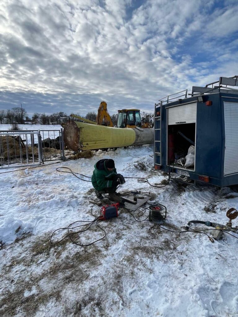 На Львівщині впала водонапірна вежа