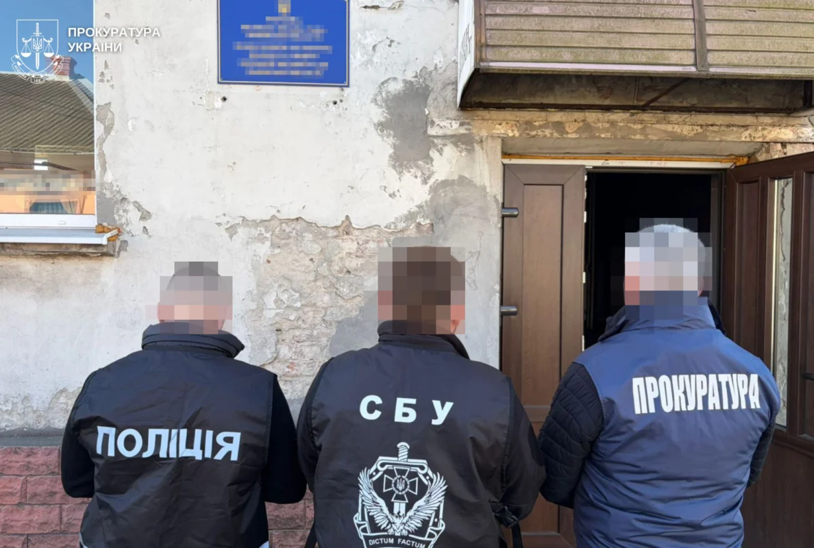 На Львівщині викрито голову міськради, її підлеглу та постачальника