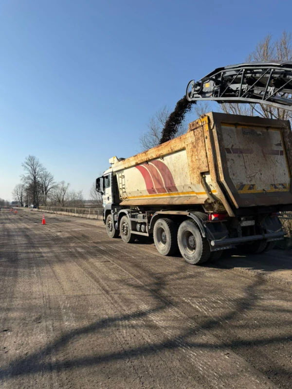 На Львівщині розпочато ремонт дороги (ФОТО)