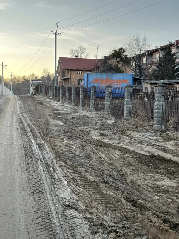 В елітному селищі біля Львова зникли дороги