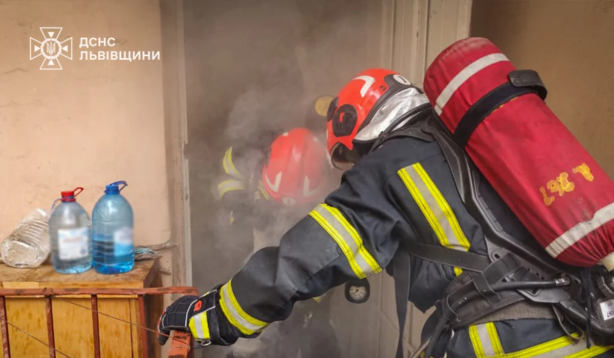 У Львові горів чотириповерховий житловий будинок