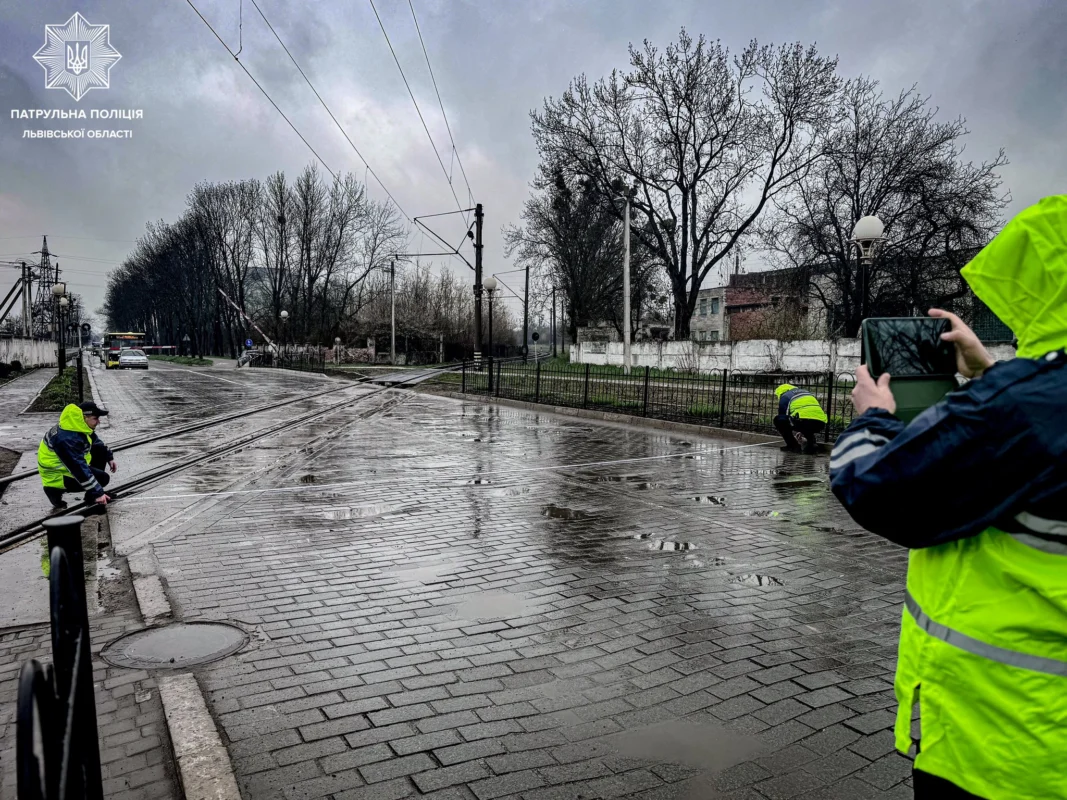На Львівщині триває обстеження та перевірка готовності доріг до літа