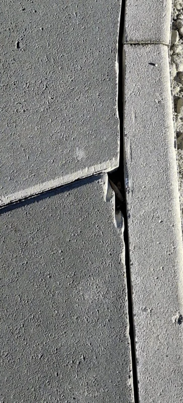 У Львові у спальному районі виник скандал через елементи доступності (ФОТО)