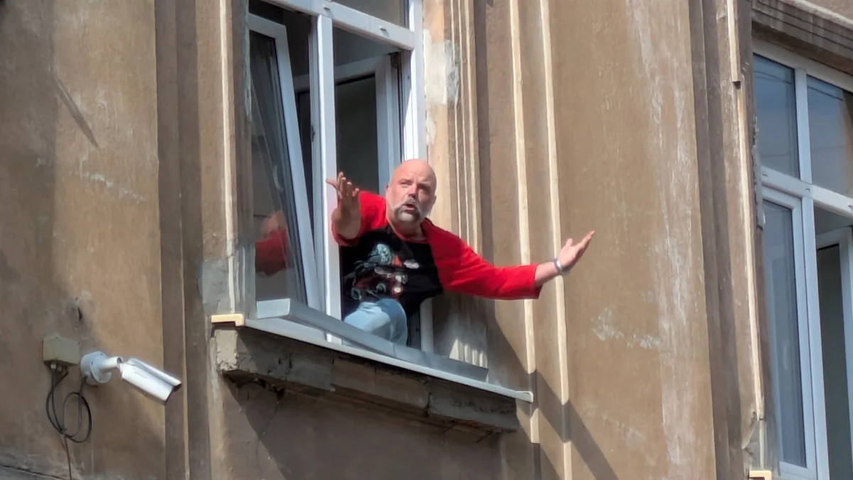 Волонтер зі США: що відомо про чоловіка, якого врятували від самогубства у Львові