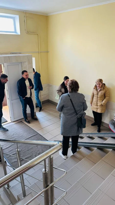 У Львові у спальному районі виник скандал через елементи доступності (ФОТО)