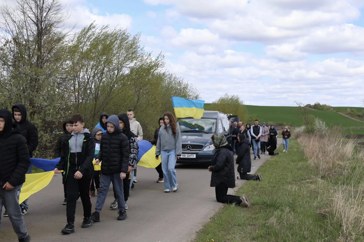 Мостиська прощаються із захисником (ФОТО)