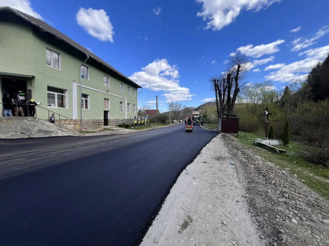 На Львівщині витратили 12 мільйонів на ремонт дороги