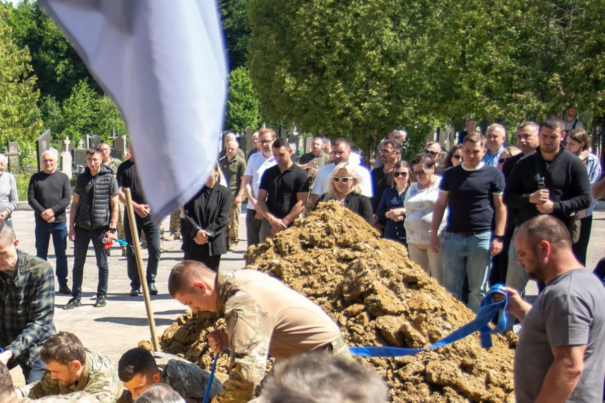 Львівщина прощається із 30-річним захисником (ФОТО)