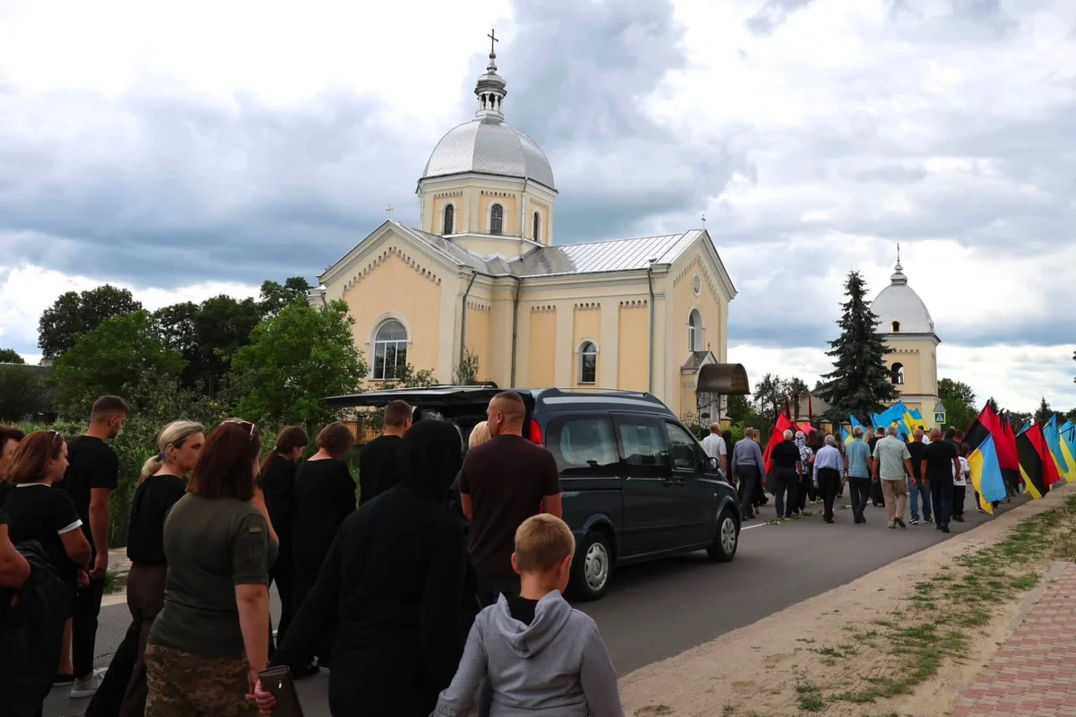 На Львівщині зустріли тіло захисника