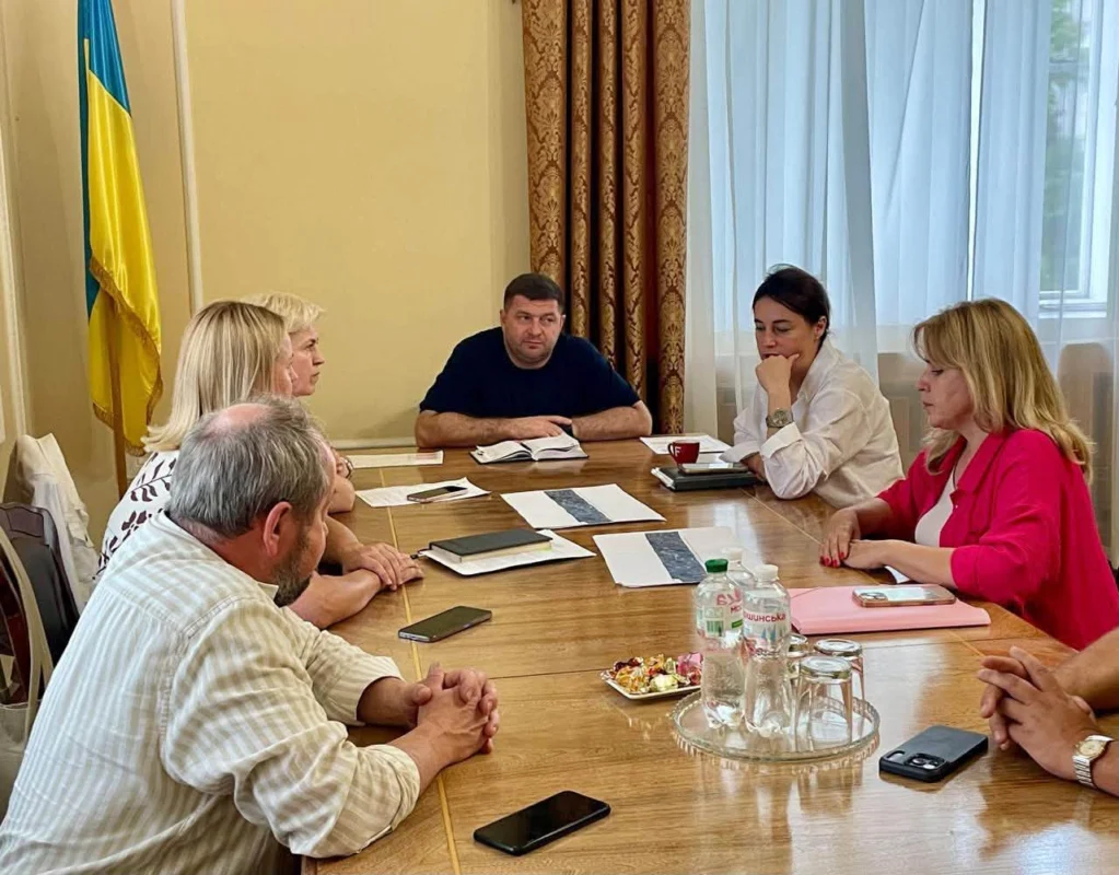 У Львівській ОВА працюють над розвитком територій навколо аеропорту