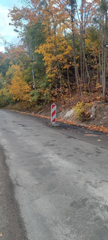 У Львові комунальники залишили будівельне сміття